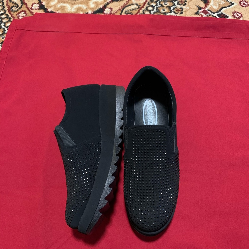 Black shoes Size 7.5